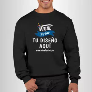 Polera cuello redondo negro para hombre con estampado personalizado